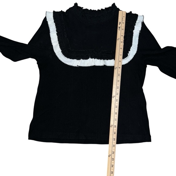 Sandro Black and White  ruffle trim shirt size 3 - Picture 8 of 9
